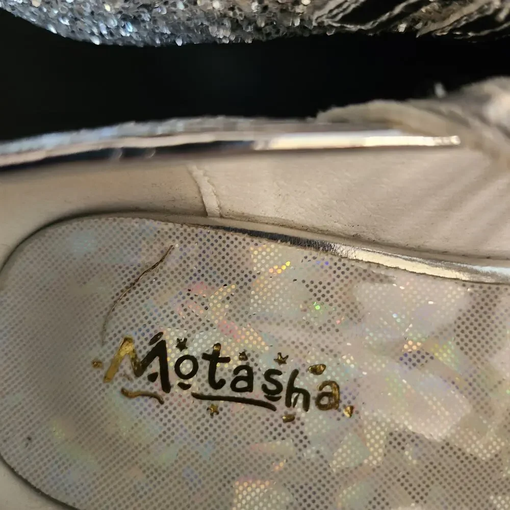 Girls Motasha Low Heel Dress Shoes Silver Glitter Pumps Sz 1 M Pearls & Beads